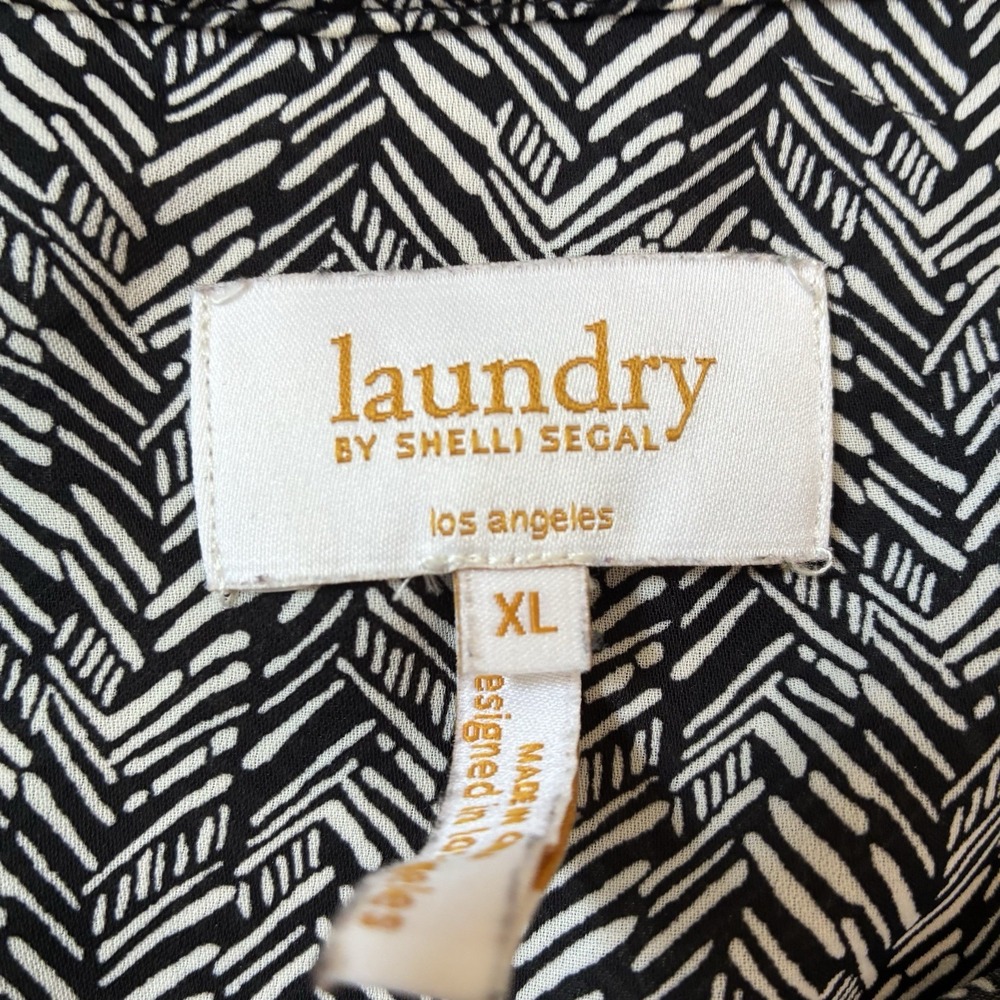 Laundry By Shelli Segal Woman‎ Popover Blouse XL Black White AOP Roll Tab Sleeve - Picture 4 of 5
